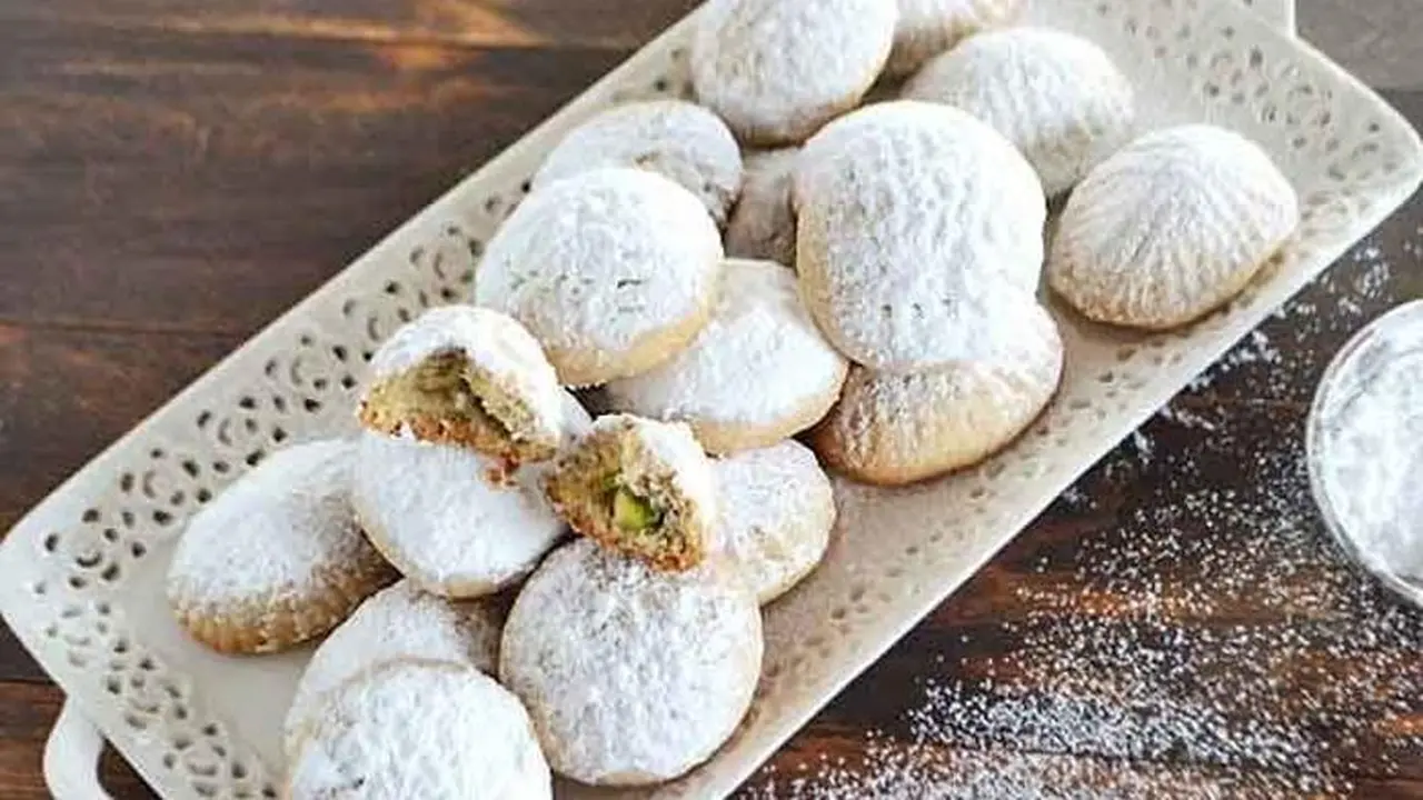 تخفيضات جديدة على أسعار كعك العيد بمنافذ التموين والمجمعات الاستهلاكية في مصر